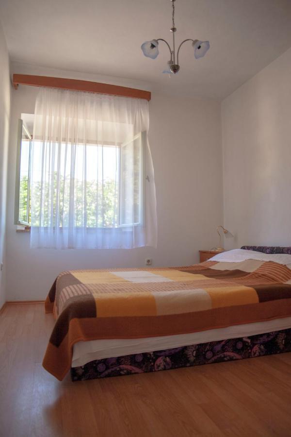 Apartment Curri Pucisca Esterno foto